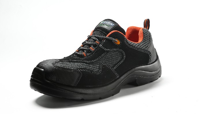 鋼包頭勞保鞋怎么選！鋼頭有什么用？